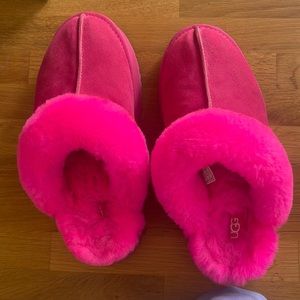 Pink UGG disquette slippers